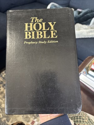 Holy Bible Prophecy Study Edition NKJV Genuine Leather Black Red Letter Gold Gld-image