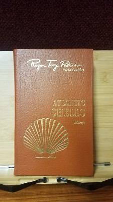 Old Roger Tory Peterson Feild Guides Atlantic Shells Book, 1975-image
