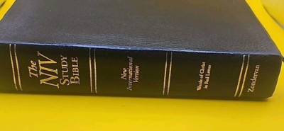 NIV STUDY BIBLE 10th Anniversary Ed.1995 Black Bonded Leather Zondervan -image