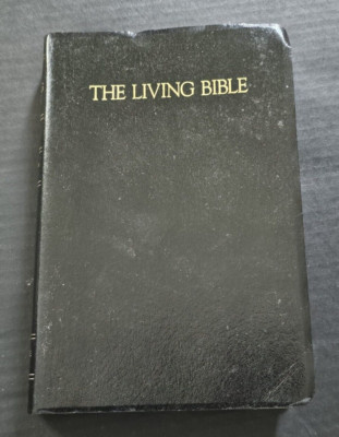 The Living Bible Red Letter Edition Paraphrased Leather Black Tyndale 2287 - 6-image