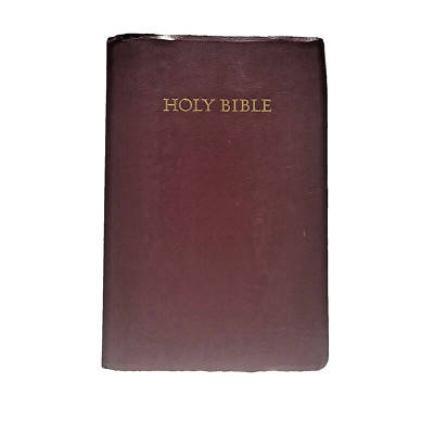 Holy Bible NKJV Giant Print Center Column Reference Edition Nelson 991BG Red-image