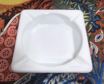 Vtg Westmoreland Milk Glass Square Ash tray Grape Vine Pattern -image