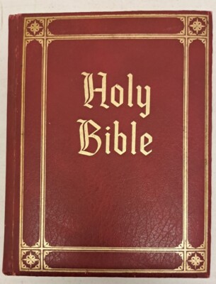 Large Red Family Bible, Guiding Light Ed. 1965 JG Ferguson Publishing #646-image