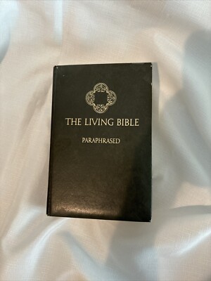 The Living Bible TYNDALE Paraphrased Green Padded Hardcover 1973 Vintage Book 40-image