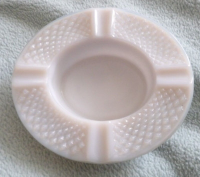 Westmoreland Milk Glass English Hobnail Pattern Oval Hat Style Ashtray EUC-image