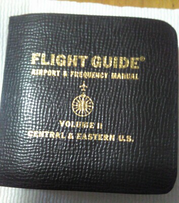 1974 Flight Guide Airport Manual Book Vol.  II Central &  Eastern States leather-image