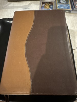 Faith in Action Study Bible World Vision by Zondervan Staff (2005, Leather)-image