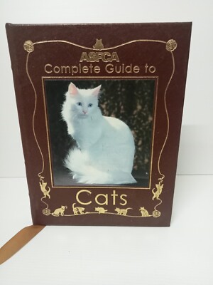 ASPCA Complete Guide to Cats Feline Leather bound Gold leaf HC-image
