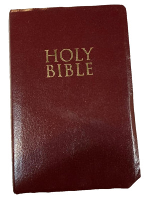 Holy Bible-KJV, Giant Print Reference Edition, Words of Jesus in Red Concordance-image