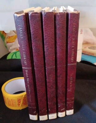 Vintage 1971 Family Bible Library Volume 5 To 9 Rough Shape religious text-image