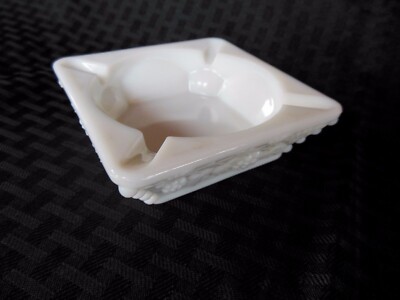 Westmoreland Milk Glass Opaque White Beaded Paneled Grape 4