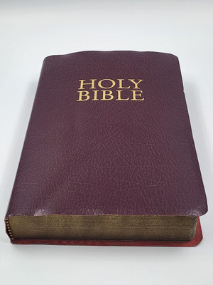 Holy Bible Giant Print Personal Size Reference Edition Index KJV Zondervan 1994-image