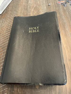 Holy Bible New King James Version NKJV Giant Print Red Letter 2003 Nealson-image