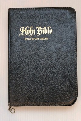 Holy Bible Study Helps KJV Red Letter Edition 1979 Black Crusade Zip Up Bible-image