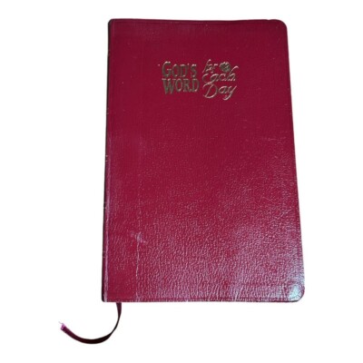 God's Word for Each Day Bible, Burgundy Imitation Leather, Thomas Nelson-image