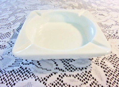 Westmoreland White Milk Glass Grape Harvest Milk Glass Ashtray-image