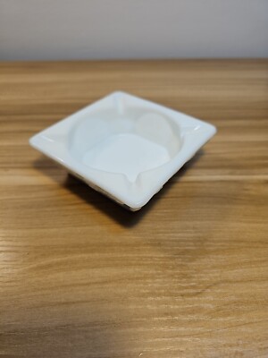 Vintage Westmoreland Glass WG White Milk Glass Square Grape Vine Ashtray 4