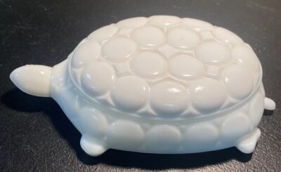 VTG MCM Westmoreland Milk Glass Thousand Eye Turtle Cigarette Box 7” W/Lid Retro-image