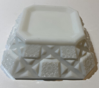 Vintage Westmoreland Paneled Old Quilt Milk Glass 4 inch Square Ashtray-image