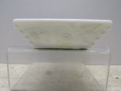Vintage Westmoreland Milk Glass Ashtray 4