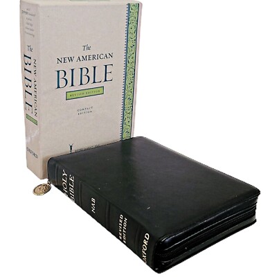 New American Bible Confraternity of Christian Doctrine Compact Zippered Duradera-image