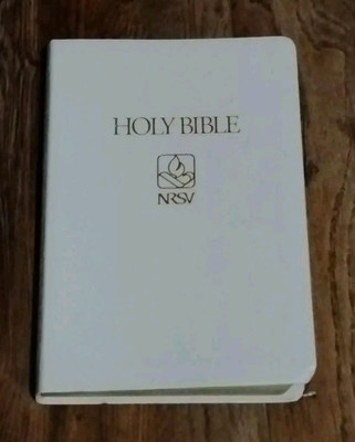 Vintage Holy Bible Revised Standard Version White Bonded Leather Premium Gift-image