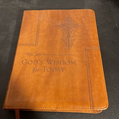 My Daily Scripture Devotional God’s Wisdom For Today Brown Leather Edition 9 X 7-image