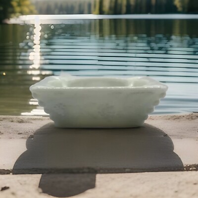 Vintage Westmoreland White Milk Glass Grapes Paneled Ash Tray 4”-image