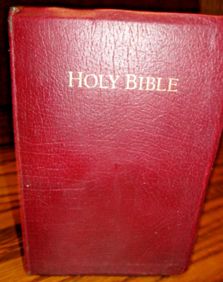 HOLY BIBLE Bonded Leather Nelson 5225 BG KJV RED Letter Concordance 1982      E5-image