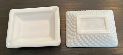 SET Of 2 - Vintage Westmoreland MILK GLASS DIAMOND POINT PATTERN Ashtrays Mini-image