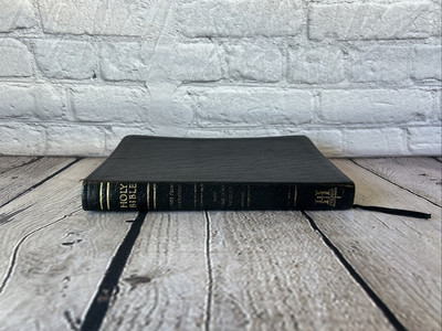 Vintage Holman Holy Bible Genuine Black Leather 1996 Large Print Ultra Thin -image