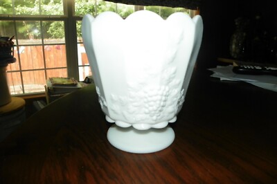 VINTAGE MILK GLASS 7