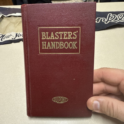 VINTAGE DUPONT BLASTERS HANDBOOK  1949 MANUAL 12th EDITION-image