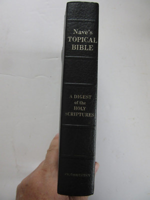 Nave's Topical Bible The Southwestern Co. 1962 black faux leather thumb-indexed-image