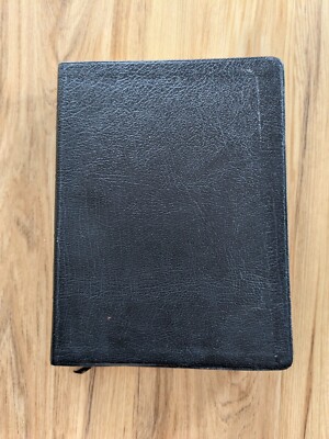 The Catholic Study Bible: New American Bible, Leather Bound, by Oxford, #4211-image