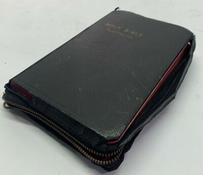 Vintage KJV Holy  Zip Up Leather World Publishing Company  Black-image