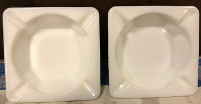 2 VNTG WESTMORELAND MILK GLASS ASHTRAYS GRAPE PATTERN 1970 Matched pair Unused-image