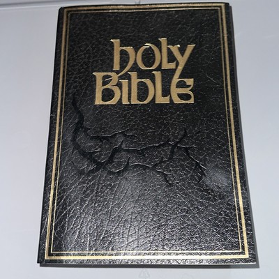 The New American Bible Giant Print Edition 1988 Thomas Nelson, Inc-image