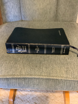 The NIV Study Bible New International Version Leather Bonded Zondervan 1985 Blue-image