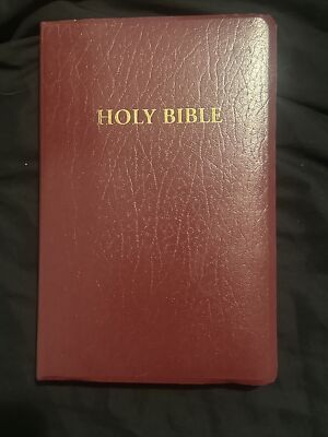 Holy Bible : New Living Translation Red Letter Tyndale Gift And Award Edition-image