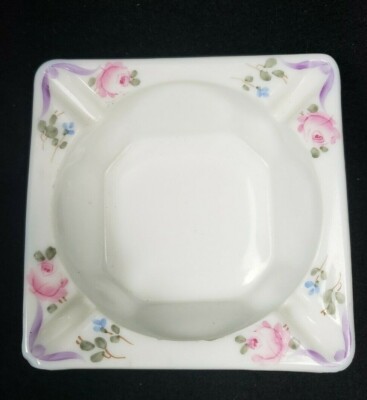 Westmoreland Hand Painted Beaded Edge Milk Glass Ashtray Roses & Bows Design 4