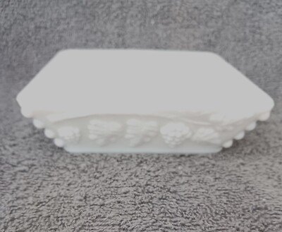 Westmoreland Milk Glass Grape Vine Vintage Ash Tray REDUCED-image