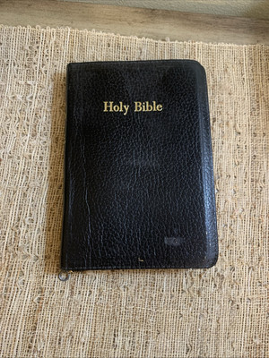 Vtg 1970 Holy Bible KJV Red Letter Concordance Thomas Nelson Regency 564z Zip-image