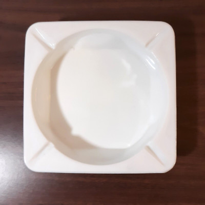 VTG Westmoreland Milk Glass Ashtray Plant Dish White Paneled Grapes Large 6.5