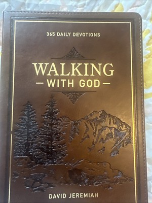Devotional Walking with God Large Print by David Jeremiah (2021, Leather)-image