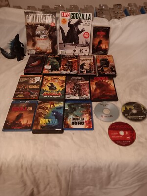 Godzilla 19 item Collection -image