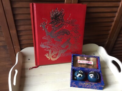 JOURNEY TO CHINA BOOK NATIONAL GEOGRAPHIC 1984 & BOADING IRON BALLS PANDAS 1985-image