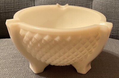 Vtg Westmoreland Milk Glass Footed Hobnail Round White Cigar / Cigarette Ashtray-image