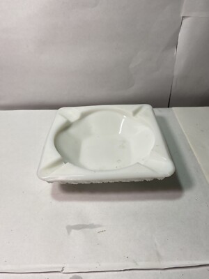 WESTMORELAND MILK GLASS DIAMOND POINT PATTERN ASHTRAY - VINTAGE-image