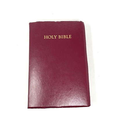 Holy Bible NKJV Giant Print Center Column Reference Edition Words In Red 991BG-image
